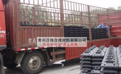 交通護欄底座應該如何預防生銹